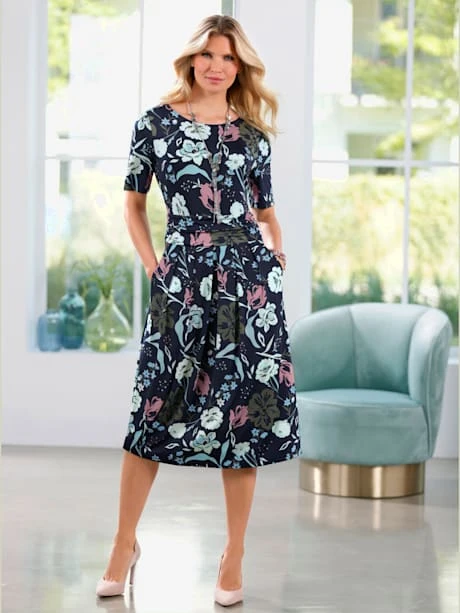 Robe En Jersey Encolure En U Féminine 1 Robe En Jersey Encolure En U Féminine